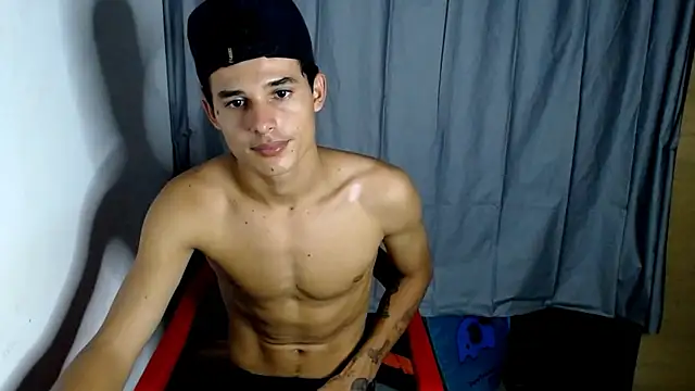 Snapshot of freddy_romas chatting on 01/28/25, 12:05 freddy romas online show from 01/28/25, 12:05