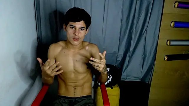 Snapshot of freddy_romas chatting on 02/04/25, 12:51 freddy romas online show from 02/04/25, 12:51