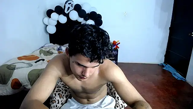 Snapshot of freddy_romas chatting on 10/08/25, 03:59 freddy romas online show from 10/08/25, 03:59