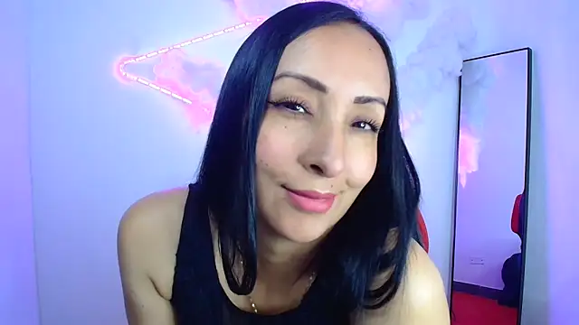 yaralyminjo2 online show from 01/15/25, 03:18
