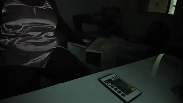 Leslie browm online show from 05/30/26, 01:03