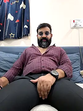 Fun Guuy online show from 04/12/26, 02:49