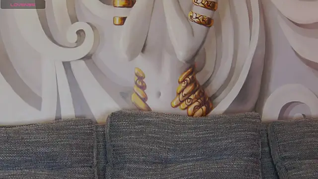 hailey peach online show from 10/02/25, 04:58