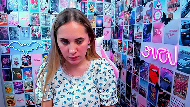 Snapshot of MiaMilas chatting on 09/29/25, 02:55 MiaMilas online show from 09/29/25, 02:55