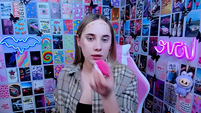 MiaMilas online show from 02/25/26, 03:54