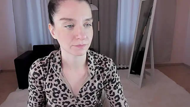 helentasty online show from 09/30/25, 02:49