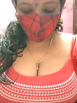 mallu-sumi online show from 02/15/25, 04:25