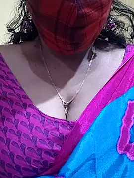 mallu-sumi online show from 02/27/25, 12:21