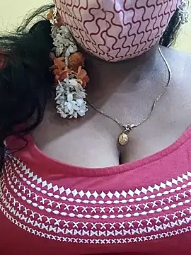 mallu-sumi online show from 03/02/25, 10:16