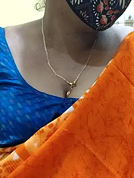 mallu-sumi online show from 03/03/25, 07:17