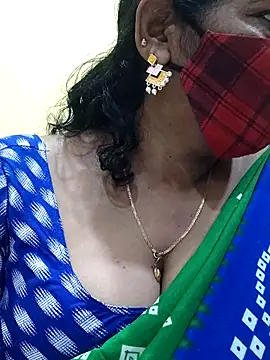 mallu-sumi online show from 03/11/25, 04:07