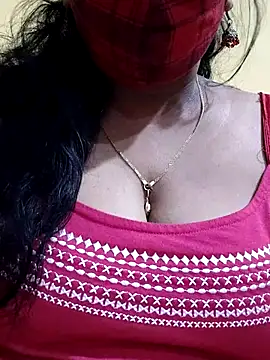 mallu-sumi online show from 03/14/25, 11:11