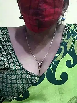 mallu-sumi online show from 03/17/25, 05:16