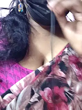 mallu-sumi online show from 12/18/25, 05:19