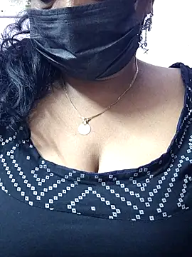 mallu-sumi online show from 03/15/26, 09:43