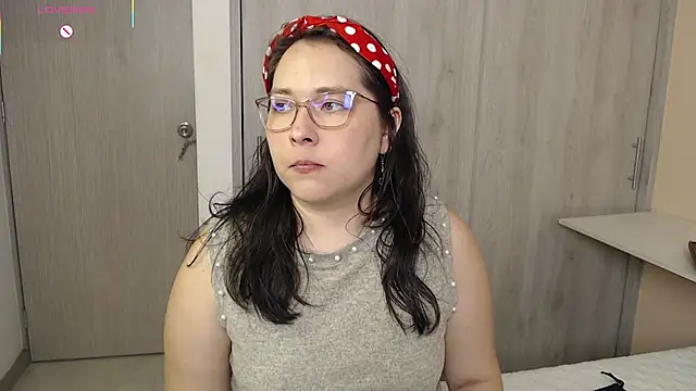 May Carlier online show from 10/09/25, 09:24