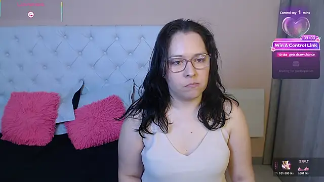 May Carlier online show from 01/12/26, 08:25