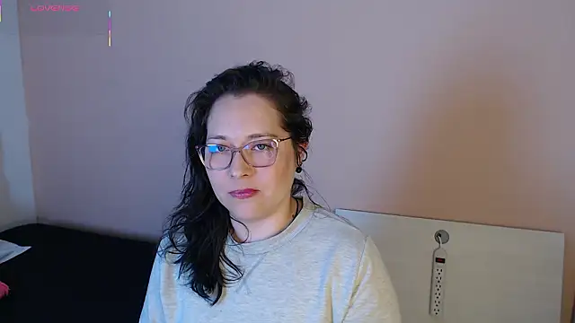 May Carlier online show from 02/03/26, 12:42