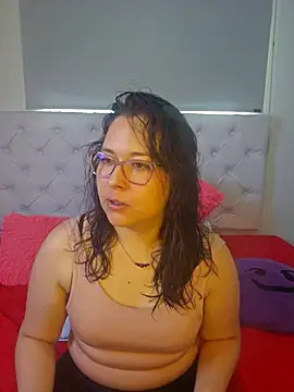 May Carlier online show from 02/18/26, 07:21