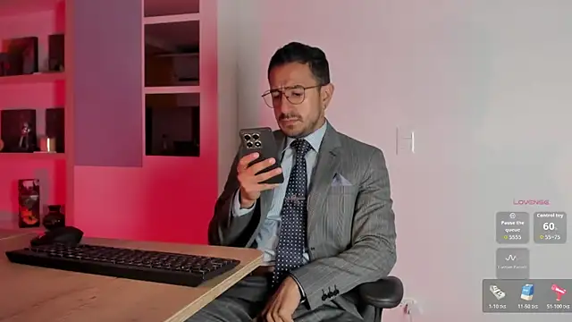 pablo-rincon95 online show from 11/12/25, 10:30