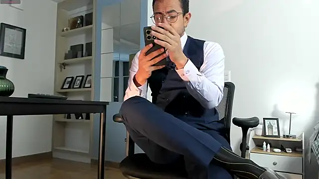 Snapshot of pablo-rincon95 chatting on 06/10/26, 11:31 pablo-rincon95 online show from 06/10/26, 11:31