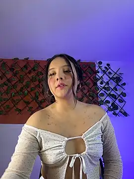 Emily Trujillo online show from 11/20/25, 05:45
