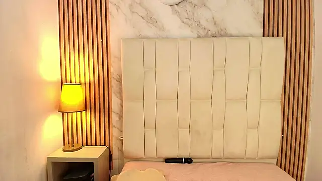 Emily Trujillo online show from 01/10/26, 07:04