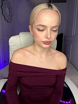 Snapshot of horny_blondiee chatting on 01/17/26, 05:38 horny blondiee online show from 01/17/26, 05:38