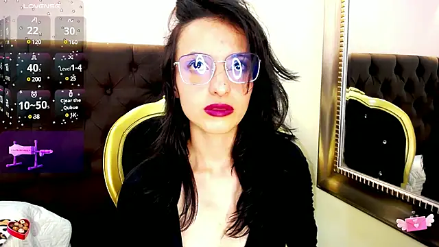 Snapshot of HottCandy21 chatting on 01/15/25, 07:34 HottCandy21 online show from 01/15/25, 07:34