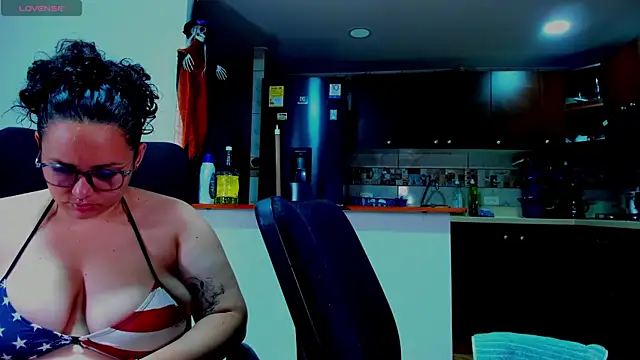 Mabelydani online show from 10/28/25, 10:45