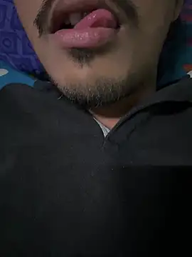 Snapshot of Privateseducer chatting on 02/15/25, 08:01 Privateseducer online show from 02/15/25, 08:01