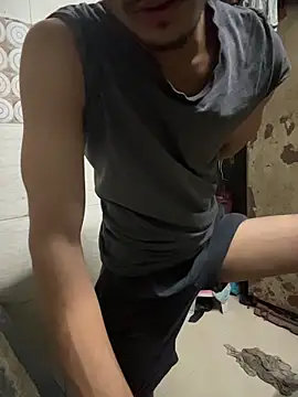 Snapshot of Privateseducer chatting on 11/01/25, 05:37 Privateseducer online show from 11/01/25, 05:37