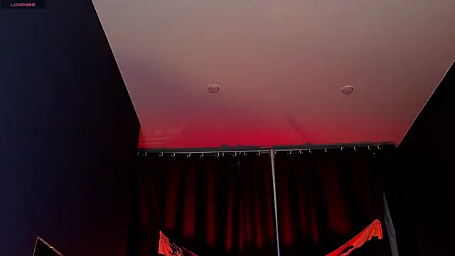 dark vamp  online show from 12/21/24, 01:15