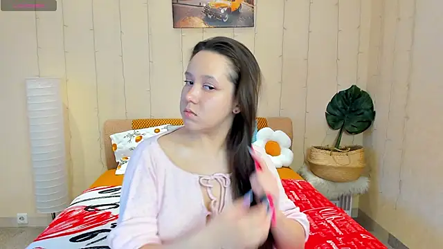 Snapshot of Mira_Karter chatting on 04/02/26, 02:53 Mira Karter online show from 04/02/26, 02:53