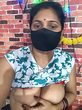 Snapshot of PeaCoooock chatting on 04/06/26, 04:19 PeaCoooock online show from 04/06/26, 04:19