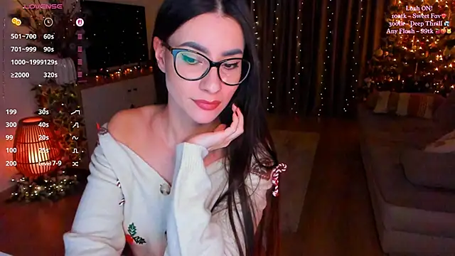 Snapshot of Miss_A chatting on 12/20/25, 02:40 Miss A online show from 12/20/25, 02:40