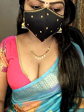 Snapshot of honey-sexy chatting on 11/30/25, 04:44 honey-sexy online show from 11/30/25, 04:44