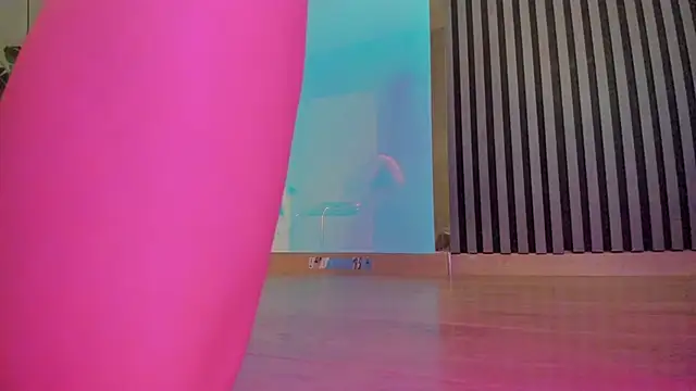 Snapshot of blondie_muller chatting on 02/07/25, 07:38 blondie muller online show from 02/07/25, 07:38