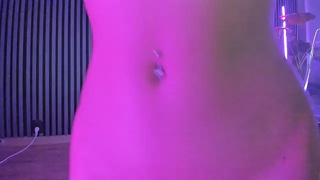 Snapshot of blondie_muller chatting on 03/08/25, 01:50 blondie muller online show from 03/08/25, 01:50