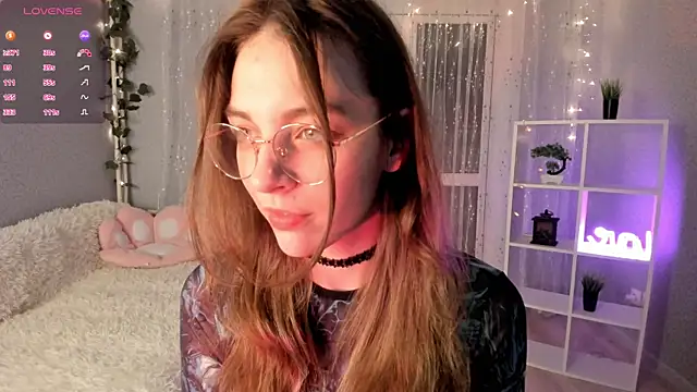 AraCopple online show from 12/13/24, 12:42