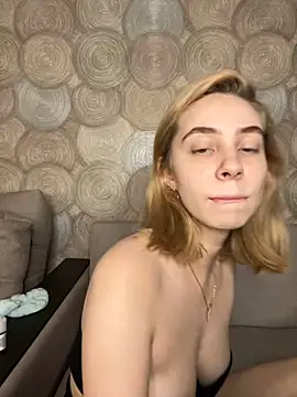 Kitty Katrine online show from 10/25/25, 01:29