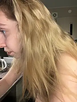 Kitty Katrine online show from 02/07/26, 01:59