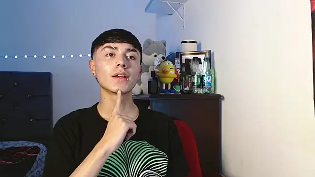 Snapshot of Im_juanda chatting on 12/22/24, 05:12 Im juanda online show from 12/22/24, 05:12