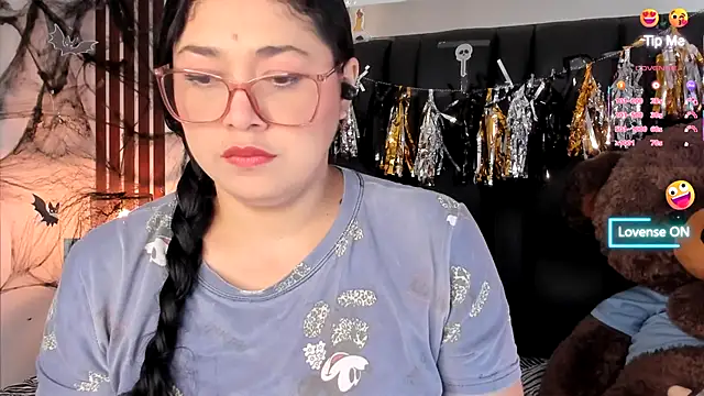 Snapshot of meikochoe chatting on 10/27/25, 08:02 meikochoe online show from 10/27/25, 08:02