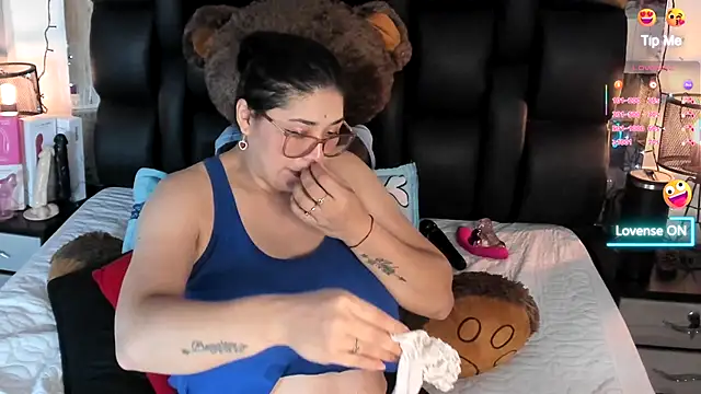 Snapshot of meikochoe chatting on 11/28/25, 07:49 meikochoe online show from 11/28/25, 07:49