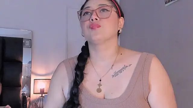 Snapshot of meikochoe chatting on 01/18/26, 08:01 meikochoe online show from 01/18/26, 08:01