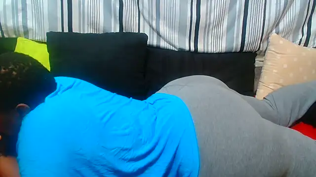 Snapshot of AfricanBigAssxx98 chatting on 05/18/26, 06:14 AfricanBigAssxx98 online show from 05/18/26, 06:14