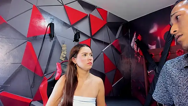 Hana and Zeta online show from 10/17/25, 12:19