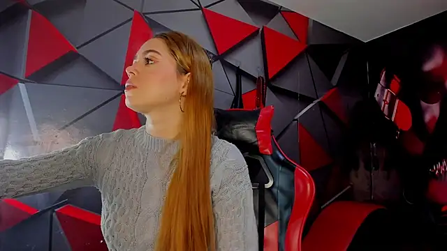 Snapshot of Hana_and_Zeta chatting on 01/14/26, 12:33 Hana and Zeta online show from 01/14/26, 12:33