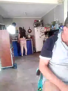 Snapshot of ZuriandAlex chatting on 01/14/25, 02:11 ZuriandAlex online show from 01/14/25, 02:11